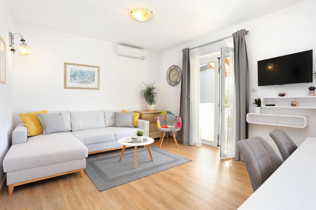 Apartments By The Sea Podgora, Makarska - 2594 外观 照片