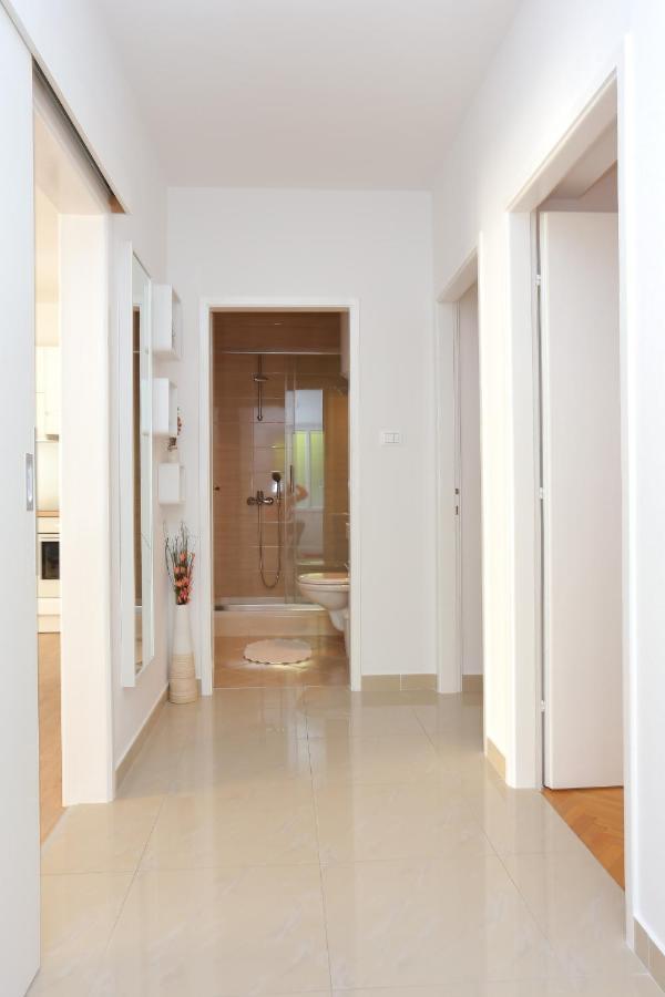 Apartments By The Sea Podgora, Makarska - 2594 外观 照片
