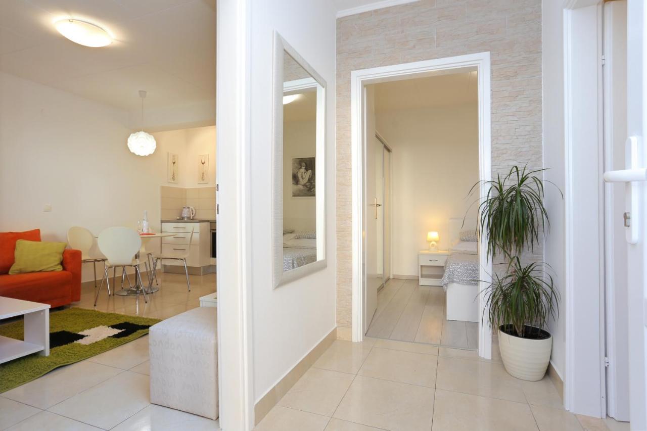 Apartments By The Sea Podgora, Makarska - 2594 外观 照片